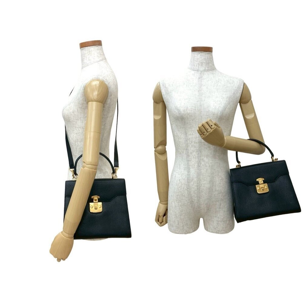 GUCCI Black Leather Shoulder Bag - Picture 2 of 10